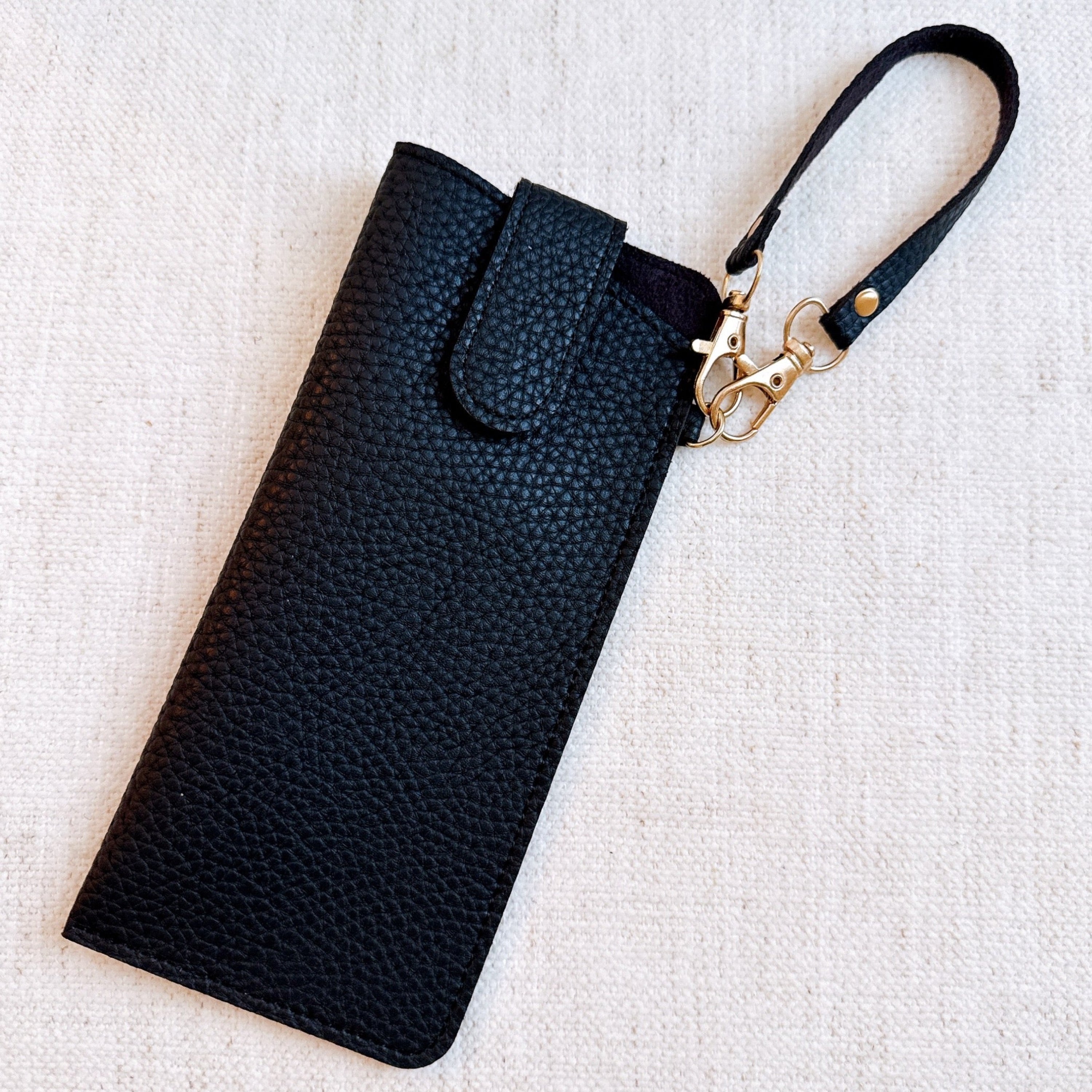 The Simply Button Up Glasses Charm